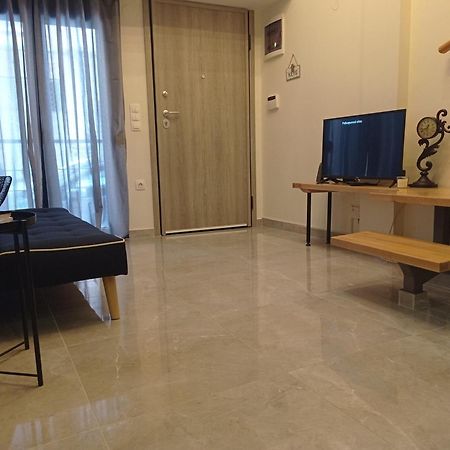 Minimal Two-Floor Apartment Солун Екстериор снимка