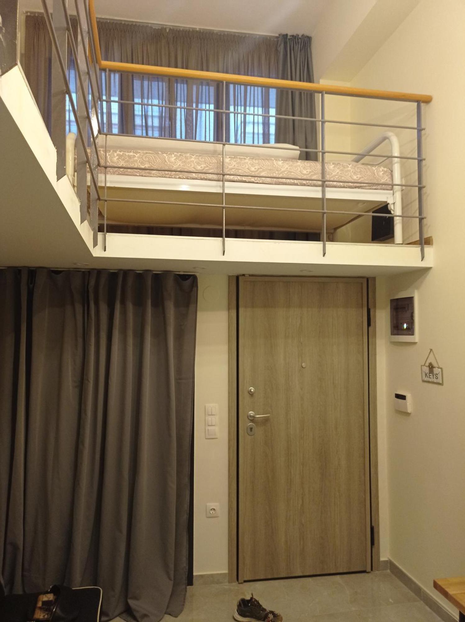 Minimal Two-Floor Apartment Солун Екстериор снимка